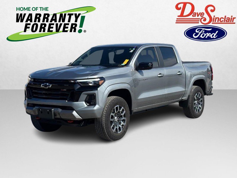 Used 2024 Chevrolet Colorado Z71 w/ Z71 Convenience Package 2 AWD/4WD image 1