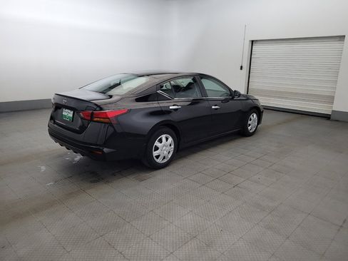 Used 2024 Nissan Altima 2.5 S FWD image 10