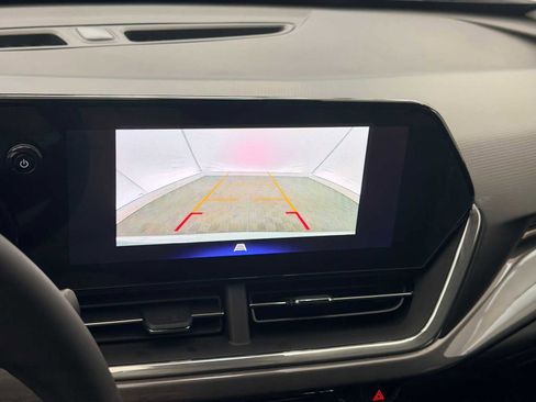 New 2025 Chevrolet Trax ACTIV w/ Driver Confidence Package image 29