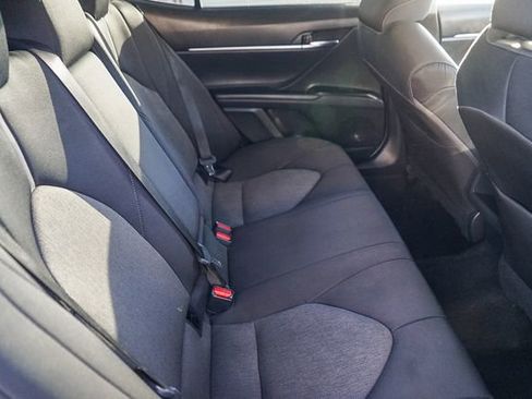 Used 2022 Toyota Camry LE image 18