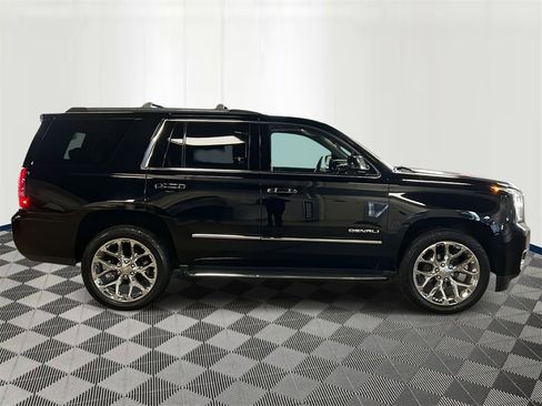 Used 2020 GMC Yukon Denali image 5