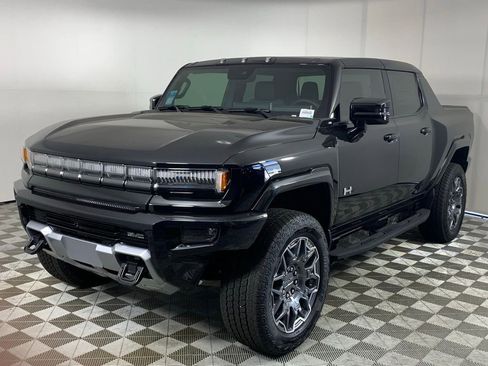 New 2025 GMC Hummer EV 3X image 3