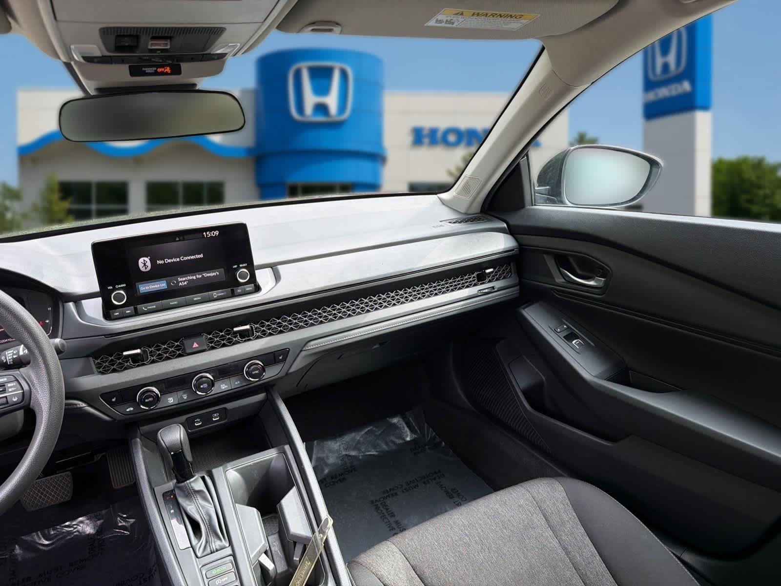 Used 2024 Honda Accord EX image 32