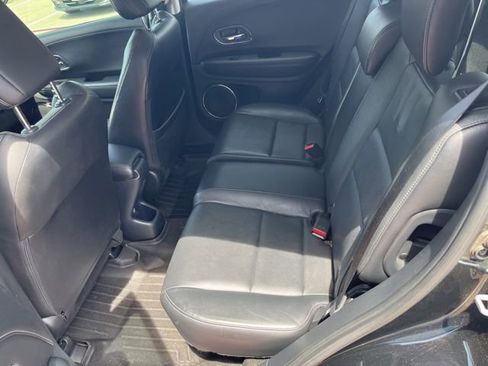 Used 2021 Honda HR-V EX-L image 9
