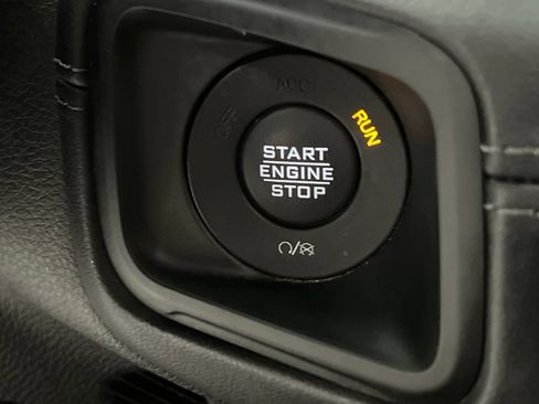Used 2024 Jeep Wrangler Unlimited Rubicon AWD/4WD image 53