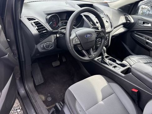 Used 2018 Ford Escape SE image 5