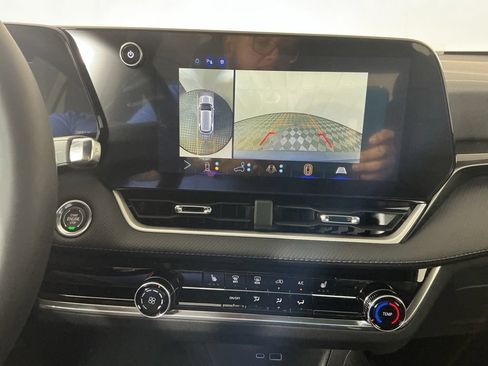 New 2027 Chevrolet Equinox LT w/ Safety and Technology Package AWD/4WD image 18