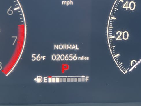 Certified 2024 Honda Pilot TrailSport image 21