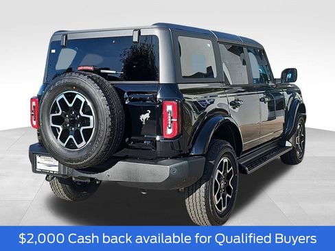 New 2025 Ford Bronco Outer Banks image 3