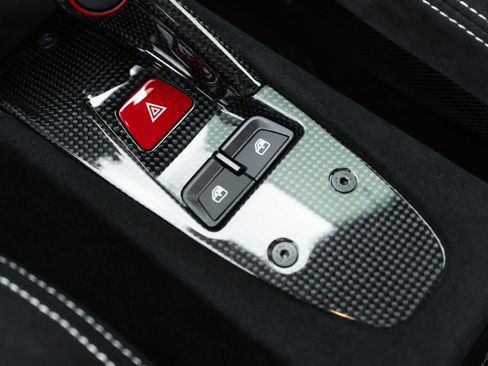 Used 2015 Ferrari 458 Speciale Coupe RWD image 39