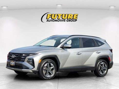 Used 2025 Hyundai Tucson SEL FWD image 5