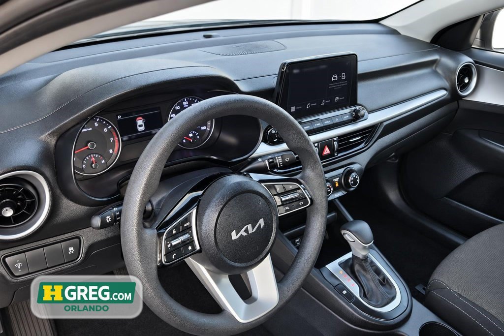 Used 2022 Kia Forte LXS FWD image 14