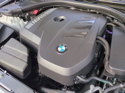 Certified 2026 BMW 330i Sedan RWD image 31