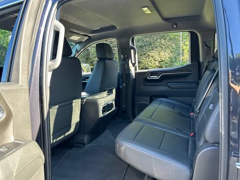 Used 2023 GMC Sierra 1500 SLT w/ SLT Premium Plus Package RWD image 38