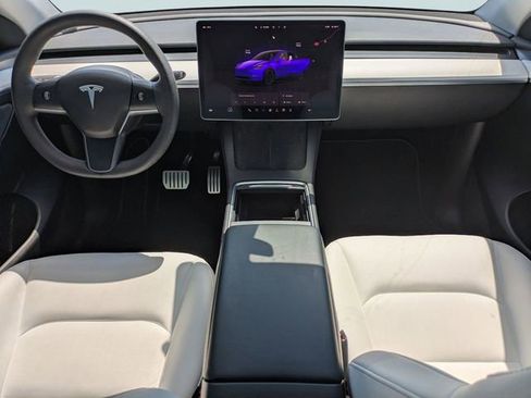 Used 2022 Tesla Model Y Performance AWD/4WD image 17