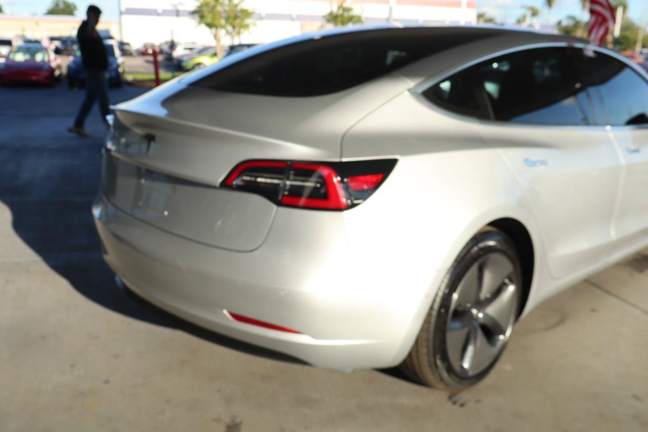 Used 2018 Tesla Model 3 Long Range RWD image 7
