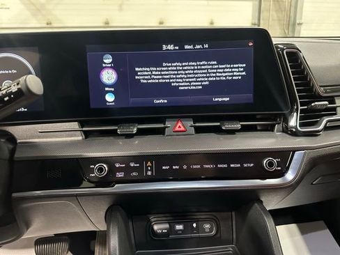 Used 2023 Kia Sportage SX image 22