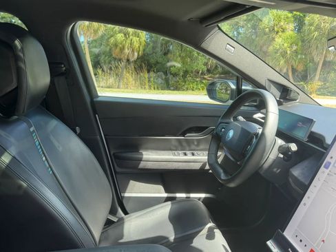 Used 2023 Fisker Ocean Extreme image 34