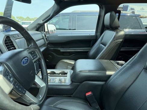 Certified 2021 Ford Expedition XLT AWD/4WD image 3