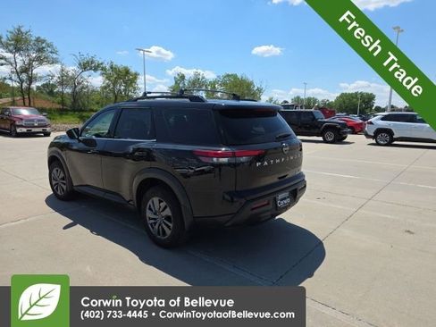 Used 2024 Nissan Pathfinder SV AWD/4WD image 6