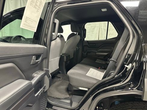 Used 2025 Toyota 4Runner TRD Off-Road image 43