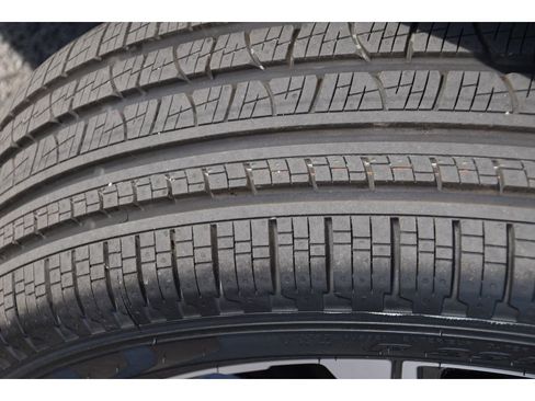 Certified 2023 Volvo XC60 B5 Core w/ Climate Package image 12