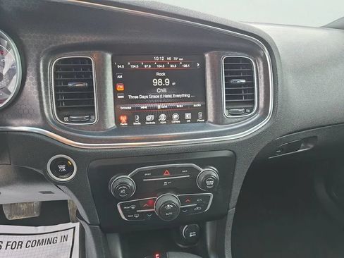 Used 2016 Dodge Charger R/T RWD image 17
