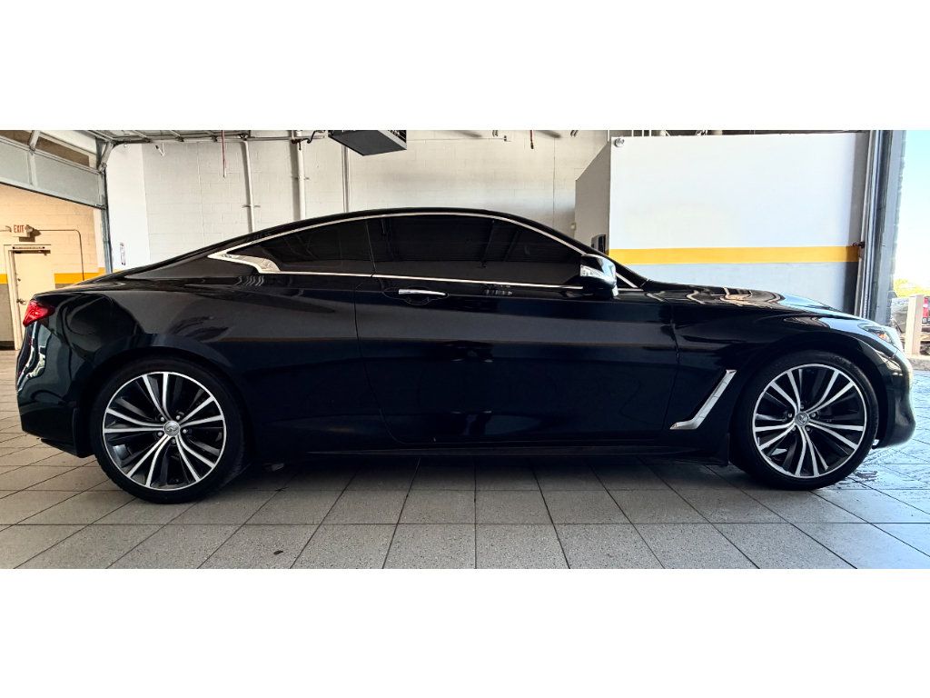 Used 2019 INFINITI Q60 3.0t RWD image 11