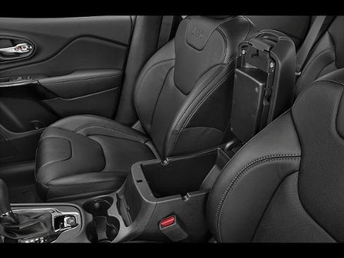 Used 2023 Jeep Cherokee Altitude Lux image 67