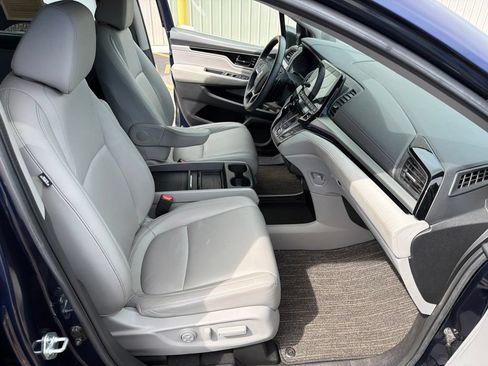 Used 2023 Honda Odyssey Touring image 13
