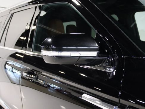 Used 2020 Lincoln Navigator L Reserve w/ Luxury Package image 83