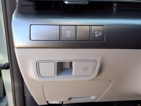 Used 2024 Hyundai Kona SEL AWD/4WD image 15