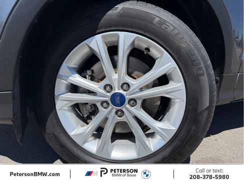 Used 2017 Ford Escape SE AWD/4WD image 36