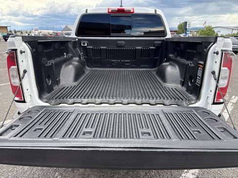 Used 2019 GMC Canyon All Terrain w/ Trailering Package AWD/4WD image 9