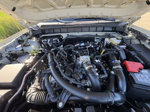 New 2025 Ford Bronco Badlands image 17