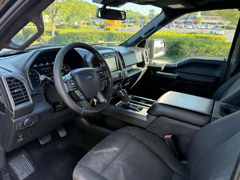 Used 2019 Ford F150 XLT w/ Equipment Group 302A Luxury AWD/4WD image 12