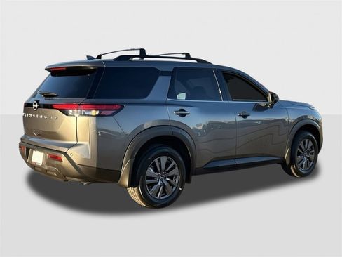 New 2025 Nissan Pathfinder SV image 6