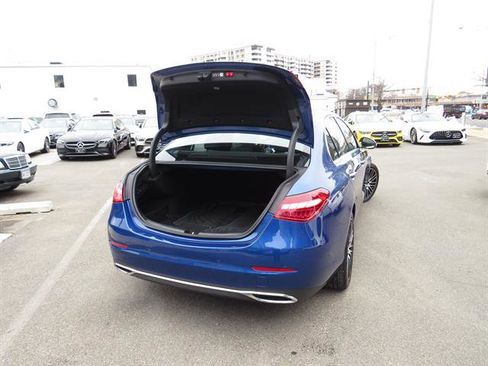 Used 2025 Mercedes-Benz C 300 4MATIC Sedan image 29