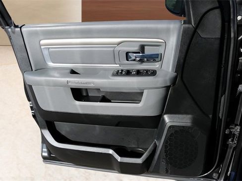 Used 2018 RAM 1500 Lone Star image 13