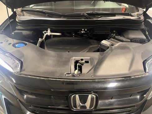 Used 2022 Honda Pilot Sport image 9