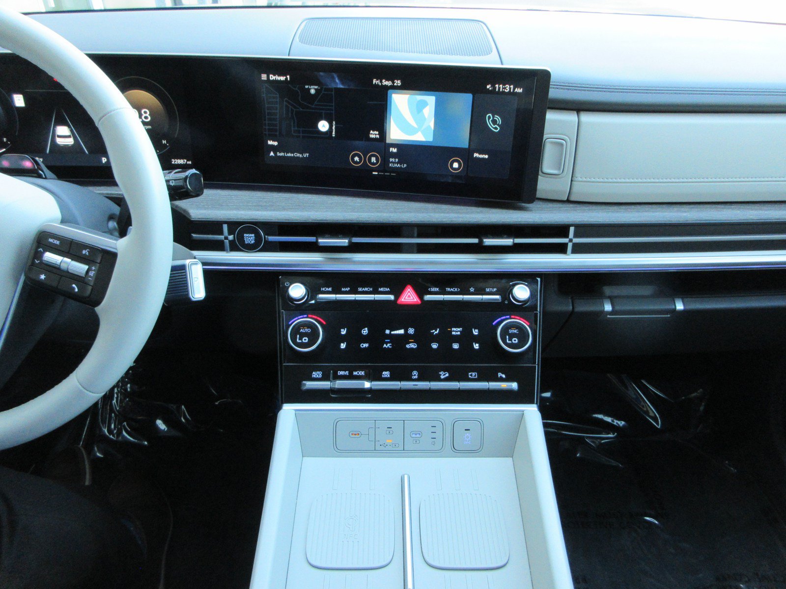 Used 2024 Hyundai Santa Fe Limited AWD/4WD image 45