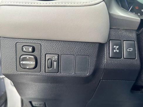 Used 2016 Toyota RAV4 XLE image 14