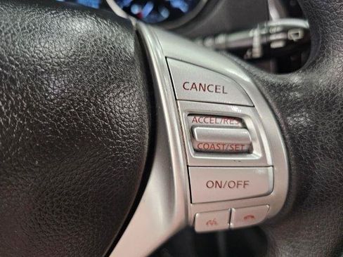 Used 2016 Nissan Rogue S AWD/4WD image 13