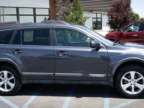 Used 2013 Subaru Outback 2.5i Limited w/ Moonroof Pkg AWD/4WD image 28
