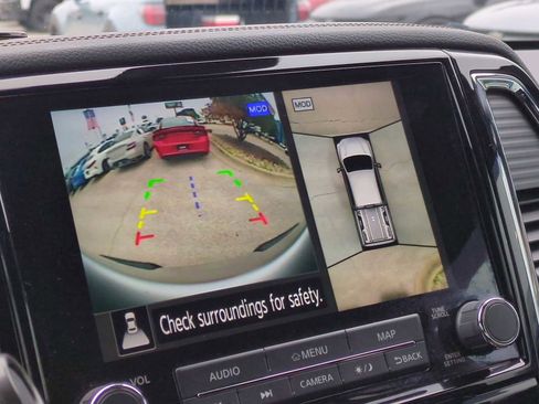 Used 2022 Nissan Titan Platinum Reserve w/ Moonroof Package image 15