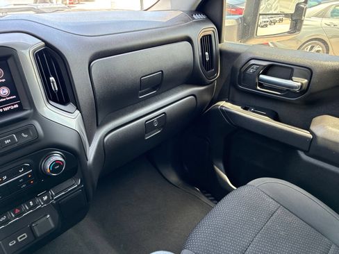 Used 2022 Chevrolet Silverado 2500 Custom w/ Custom Value Package AWD/4WD image 32