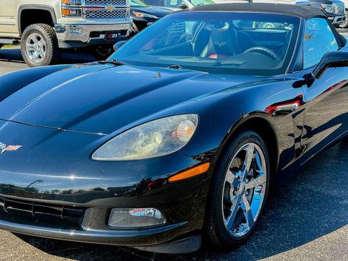Used 2010 Chevrolet Corvette Convertible w/ 3LT RWD image 9