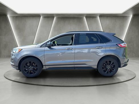 Used 2023 Ford Edge SE w/ Black Appearance Package AWD/4WD image 4