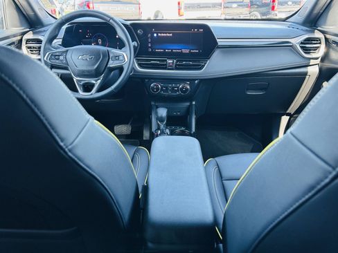 Used 2025 Chevrolet TrailBlazer ACTIV w/ Convenience Package FWD image 24