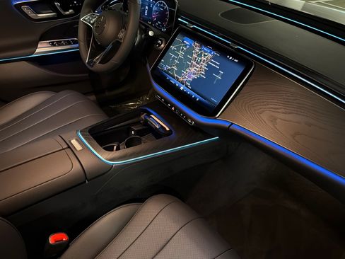 New 2027 Mercedes-Benz E 450 4MATIC Sedan image 14